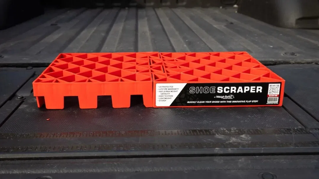 WSFS – WEIGH SAFE Boot Brush, Grid Surface Portable Orange Plastic With Carrying Case - view 3